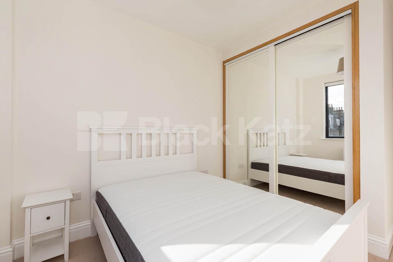 Stunning Modern One-Bedroom Apartment | Prime Finsbury Park Location Seven Sisters Road, Finsbury Park
